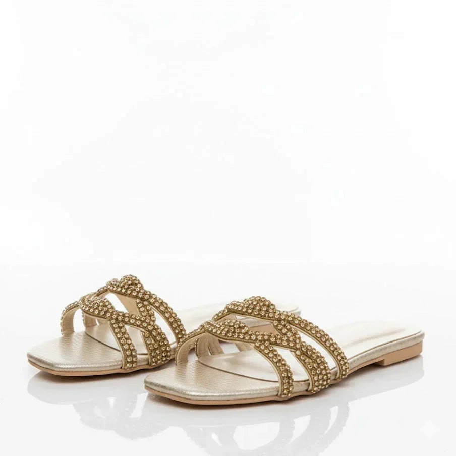 NOORÉ CHARM